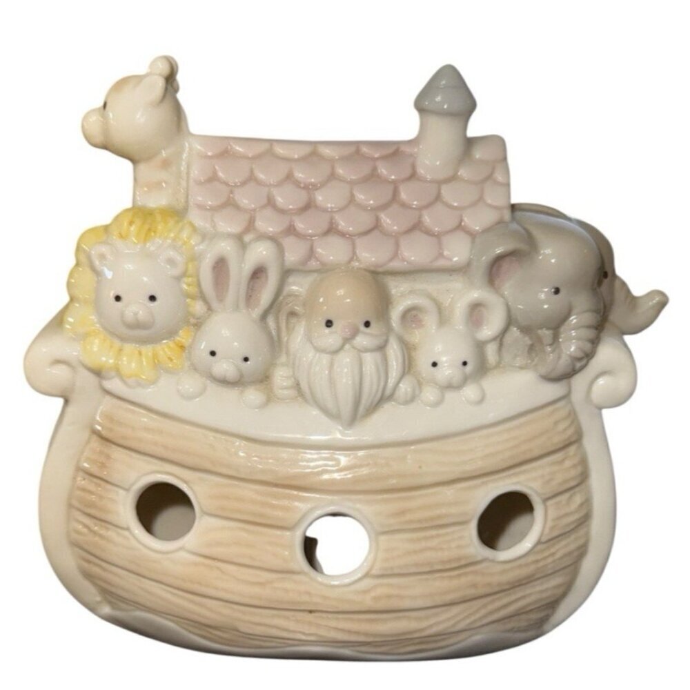 Vintage Enesco Ceramic Noah's Ark Night Light New Bulb 6.5" x 6" x 3"